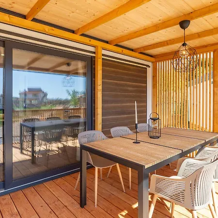 Holiday home Beautiful In With Kitchen *
