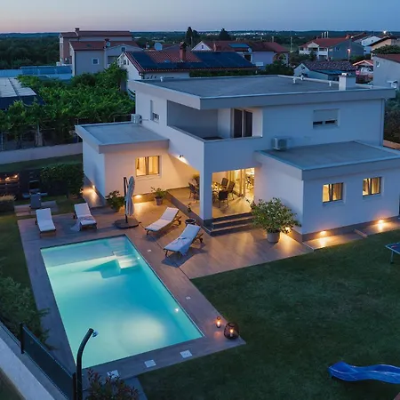 Ferienhaus Moraceae Pula